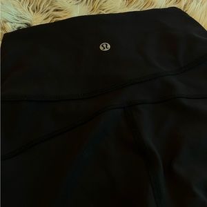 Lululemon Leggings (like new)